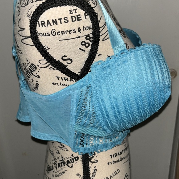 Used twice Secret Lace 44C Underwire Padded 3 adjustable 4 Hook bundle only item - Picture 3 of 5